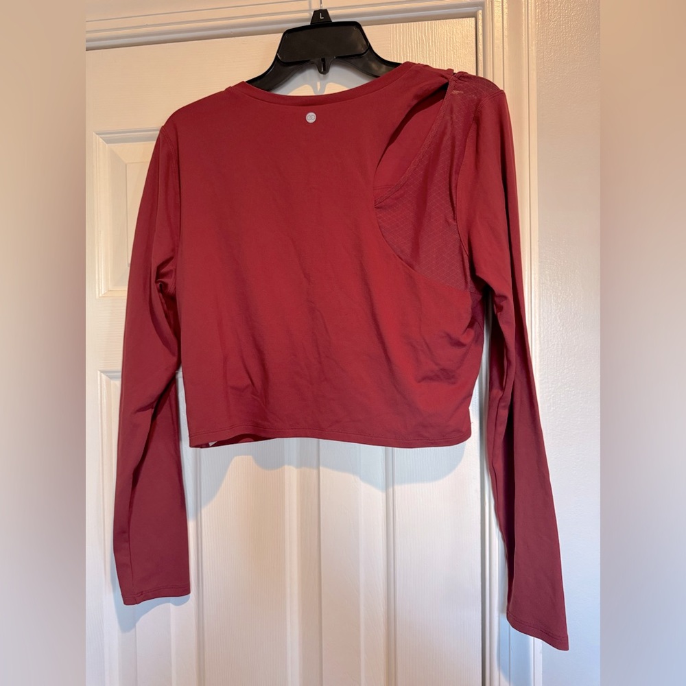 CALIA Elegant Long Sleeve cut out Crop support Top in Deep Red - Picture 2 of 5